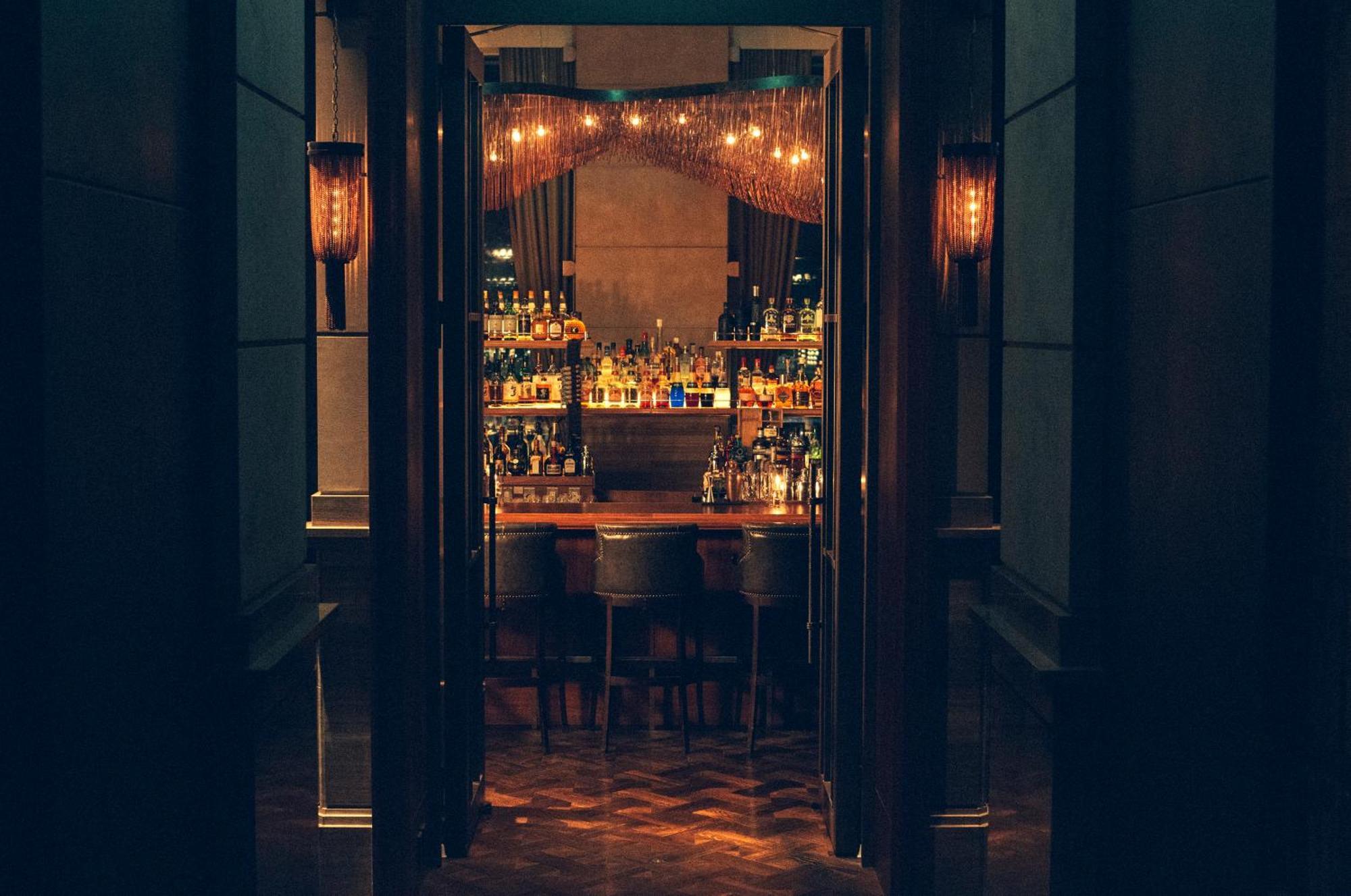 Oriental Hotel Kobe Buitenkant foto The Bar at The Ivy Temple Row